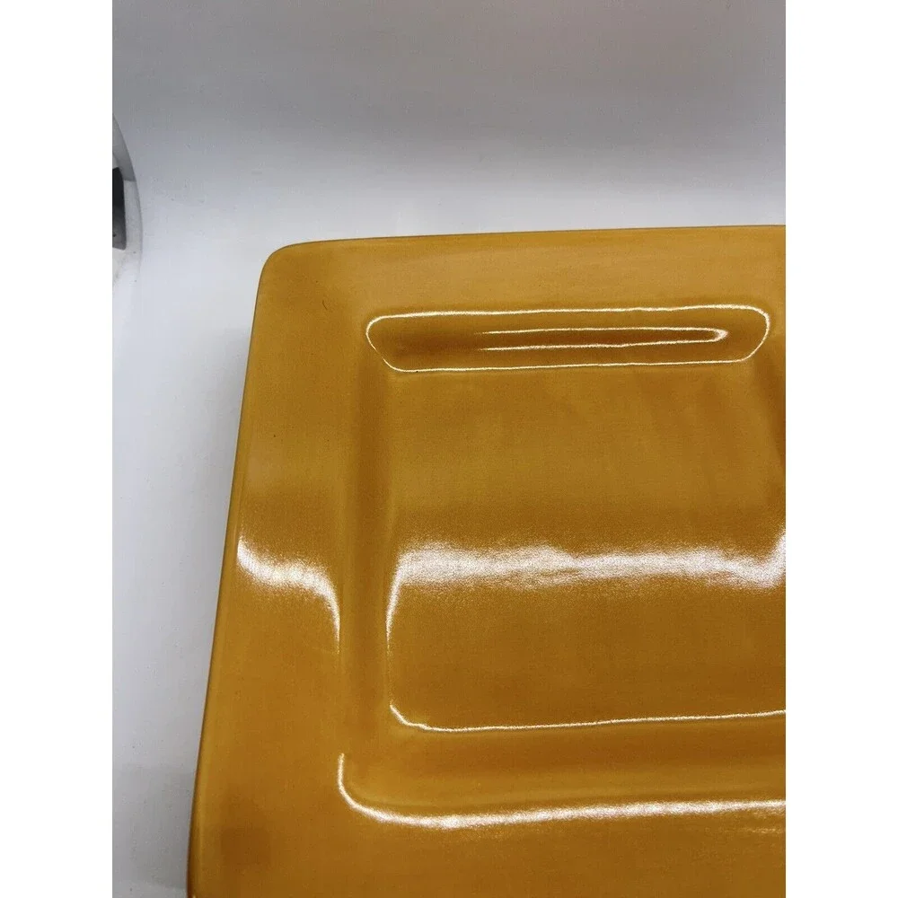 Set of (4) - Pottery Barn Outlet - Salad Plates - 8